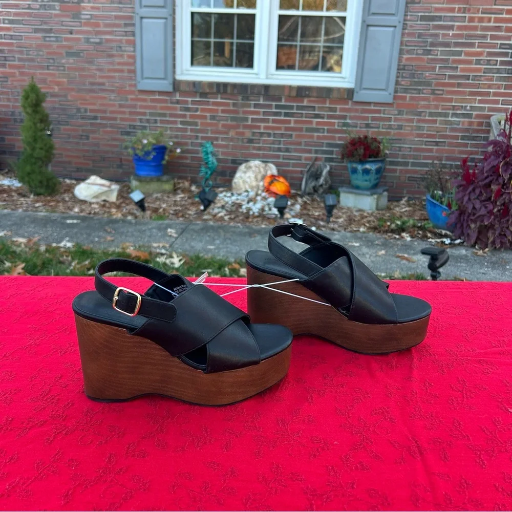 Women's Naomi Wood Wedge Heels with Memory Foam Insole - Universal Thread size 7